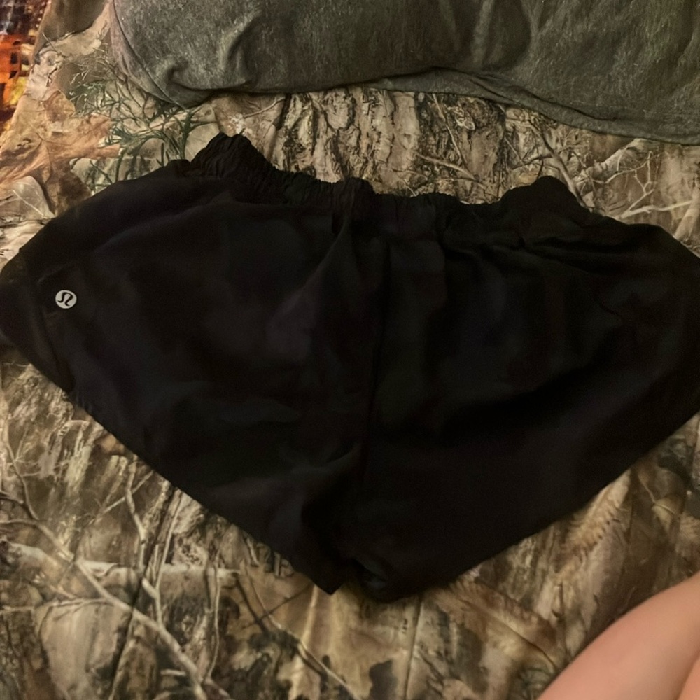 Lululemon shorts size 6